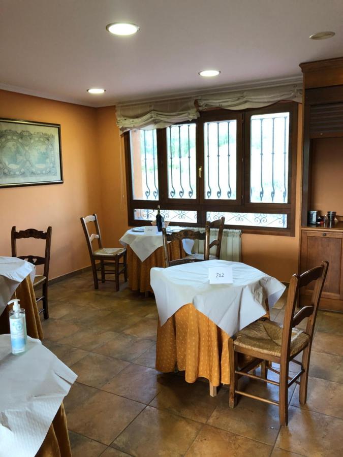 Hotel Hosteria De Monzon Монсон-де-Кампос Экстерьер фото