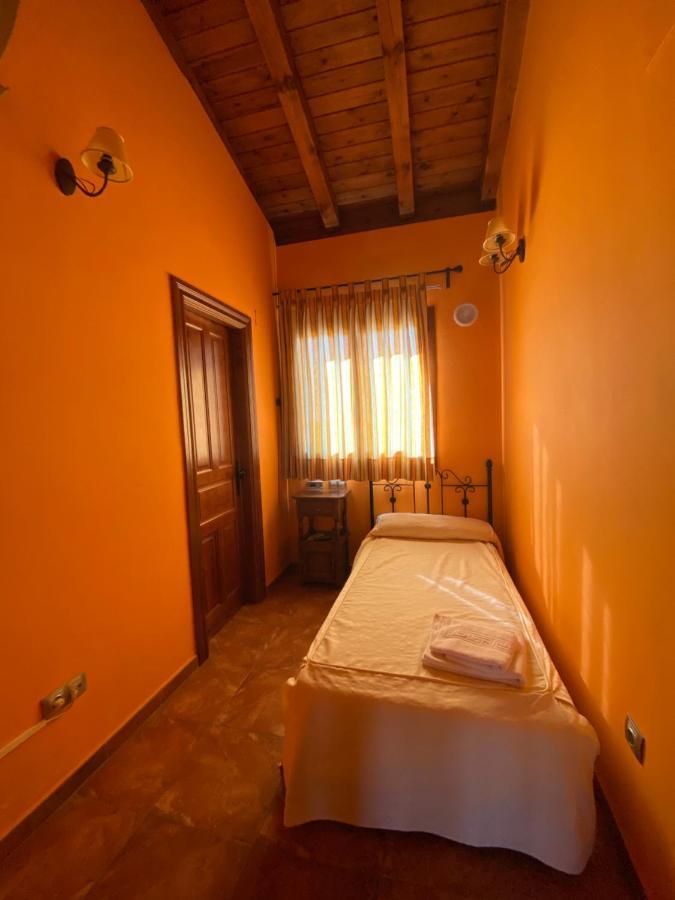 Hotel Hosteria De Monzon Монсон-де-Кампос Экстерьер фото