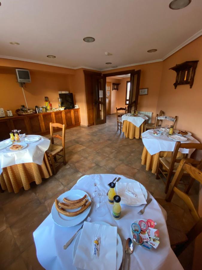 Hotel Hosteria De Monzon Монсон-де-Кампос Экстерьер фото